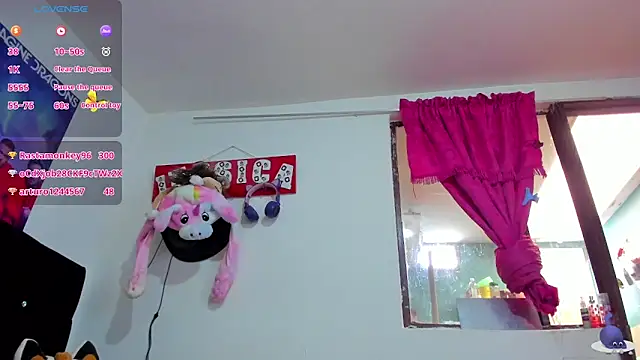 Snapshot of Lucyy-hess chatting on 12.26.24 Lucyy-hess online show from 12.26.24
