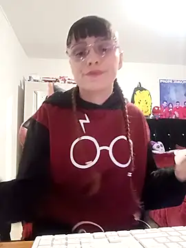 Snapshot of Lucyy-hess chatting on 01.15.25 Lucyy-hess online show from 01.15.25
