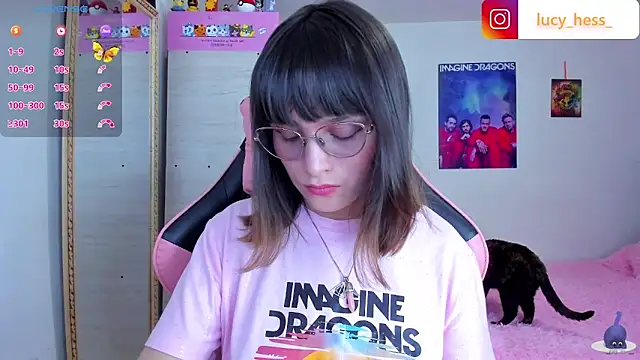 Lucyy-hess online show from 12.19.25