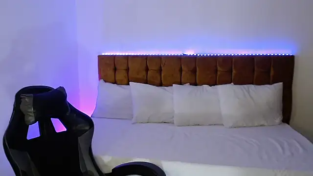 alexiaaross online show from 09.15.25