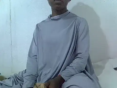 Snapshot of redassmama2 chatting on 12.13.24 redassmama2 online show from 12.13.24