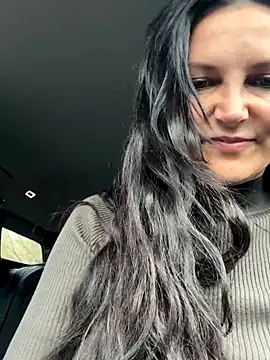 -OLYA- online show from 11.09.25