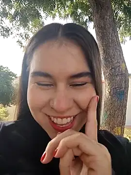 Snapshot of Caro_kitty- chatting on 11.05.25 Caro kitty- online show from 11.05.25