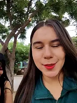 Snapshot of Caro_kitty- chatting on 11.20.25 Caro kitty- online show from 11.20.25