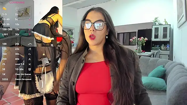 Snapshot of Caro_kitty- chatting on 11.26.25 Caro kitty- online show from 11.26.25