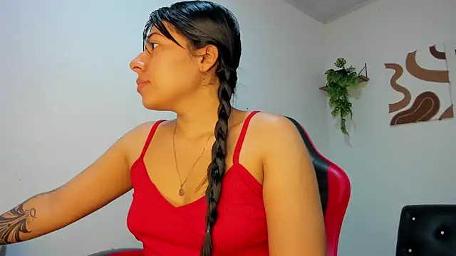 Snapshot of Caro_kitty- chatting on 12.15.25 Caro kitty- online show from 12.15.25