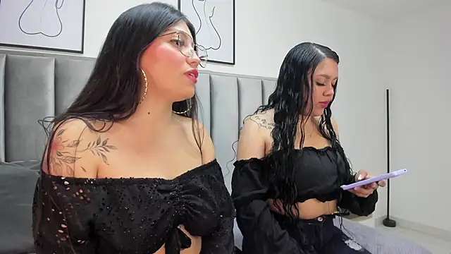 Laiia Page online show from 09.24.25