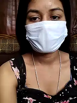 its sophiaa online show from 01.15.25