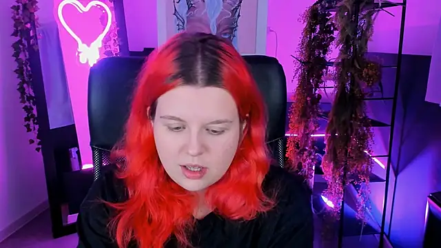 NielletaBlossom online show from 02.07.25