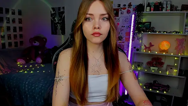 AkiraKatsu online show from 11.08.25