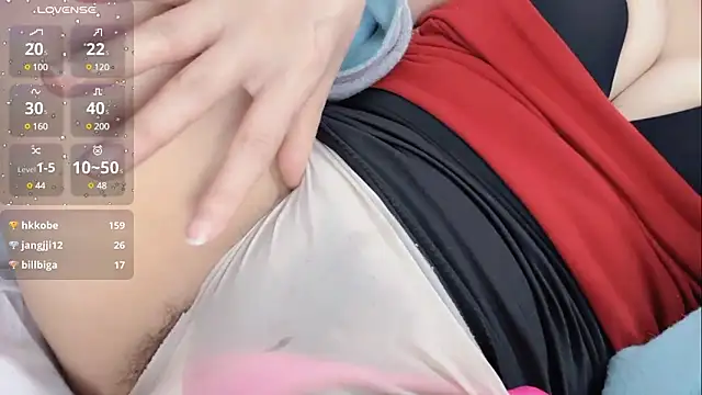 Qwi-V1 online show from 01.24.25