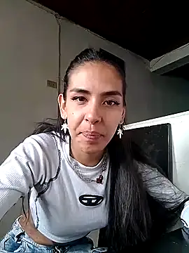 Snapshot of Alisson_420 chatting on 02.12.25 Alisson 420 online show from 02.12.25