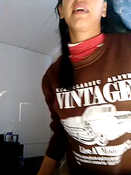 Snapshot of Alisson_420 chatting on 11.15.25 Alisson 420 online show from 11.15.25