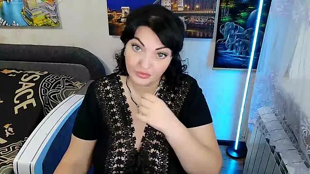 Snapshot of Lady_Boom_Wild_ chatting on 09.28.25 Lady Boom Wild  online show from 09.28.25