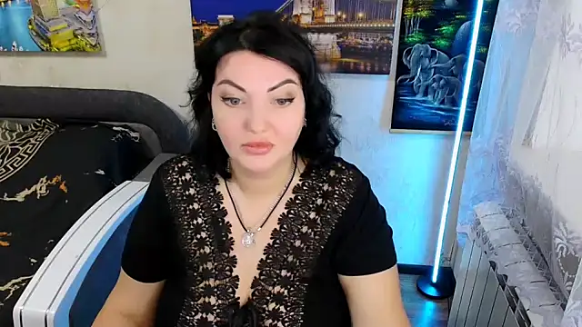 Snapshot of Lady_Boom_Wild_ chatting on 09.29.25 Lady Boom Wild  online show from 09.29.25