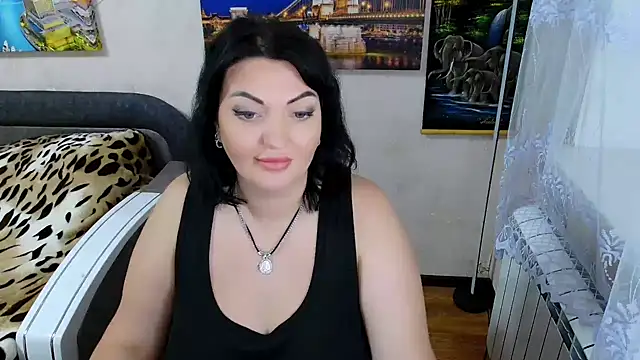 Snapshot of Lady_Boom_Wild_ chatting on 09.30.25 Lady Boom Wild  online show from 09.30.25