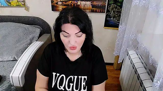 Lady Boom Wild  online show from 11.19.25