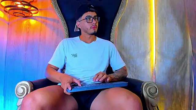 thaddeus king online show from 11.08.25