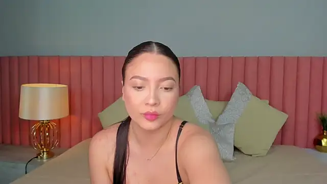 NathRossi online show from 03.17.25