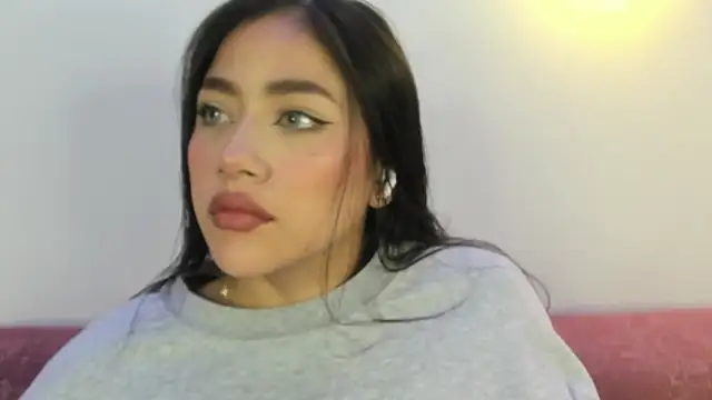 Snapshot of nicolle_pierce chatting on 01.16.26 nicolle pierce online show from 01.16.26