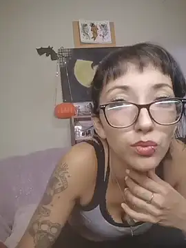 HighLilith online show from 10.10.25