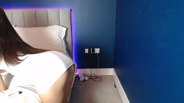 Snapshot of esmerose4 chatting on 11.09.25 esmerose4 online show from 11.09.25