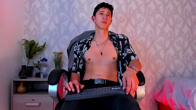 Dorianmistery2322  online show from 01.17.25