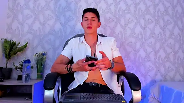 Dorianmistery2322  online show from 01.30.25