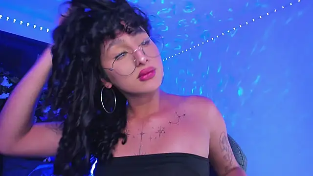 Heka Prudence online show from 01.09.25