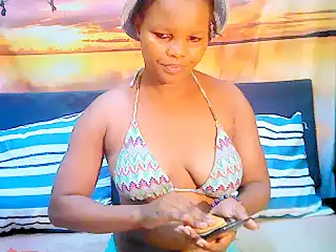 Snapshot of ebonyspicya chatting on 01.16.25 ebonyspicya online show from 01.16.25