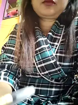 Snapshot of Royalgirl667 chatting on 12.25.24 Royalgirl667 online show from 12.25.24