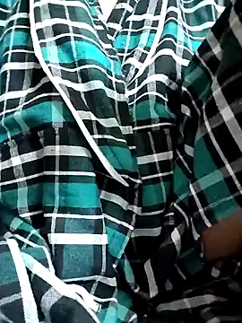 Snapshot of Royalgirl667 chatting on 12.26.24 Royalgirl667 online show from 12.26.24