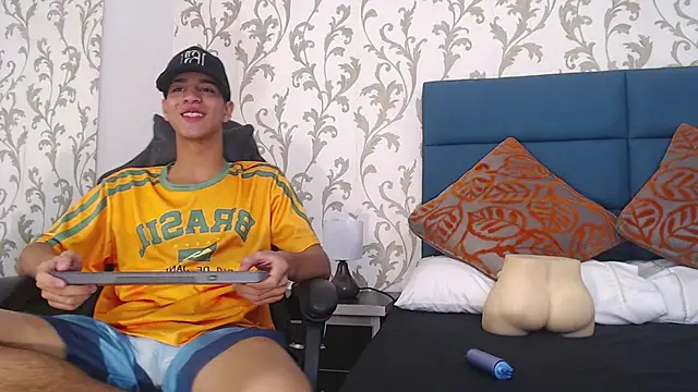 Tyler Rodriguez online show from 02.11.25