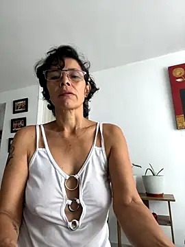 MireyaTorresGu online show from 10.02.25