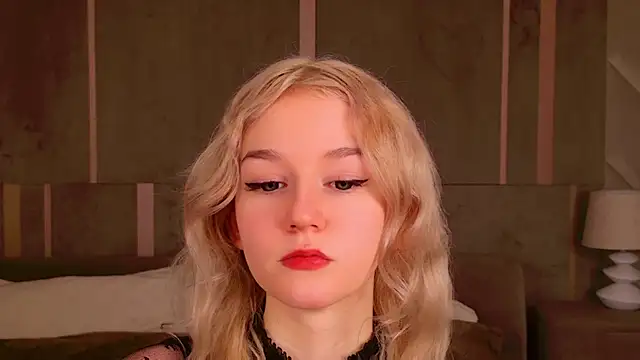 NaomiLoys online show from 02.09.25