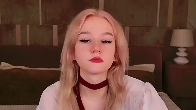 NaomiLoys online show from 03.16.25