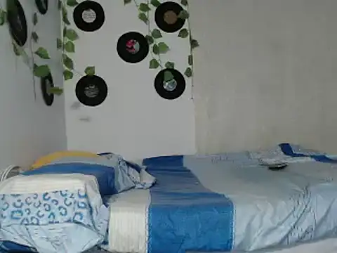 Hannafoster online show from 12.04.24