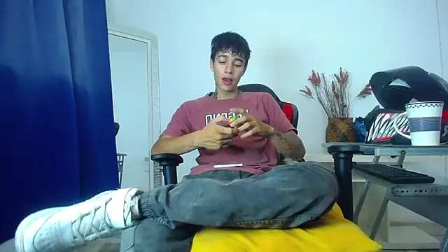 Snapshot of Zacktk7 chatting on 01.27.25 Zacktk7 online show from 01.27.25