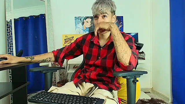 Snapshot of Zacktk7 chatting on 03.12.25 Zacktk7 online show from 03.12.25