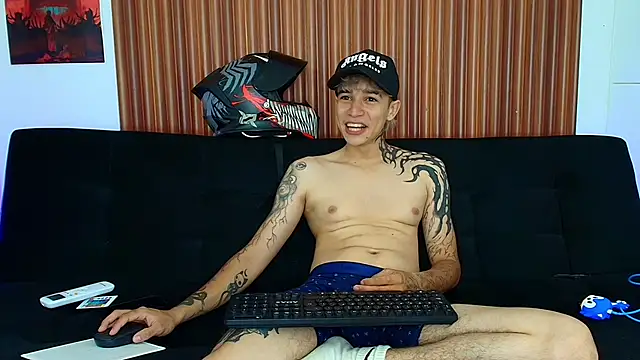 Snapshot of Zacktk7 chatting on 03.15.25 Zacktk7 online show from 03.15.25