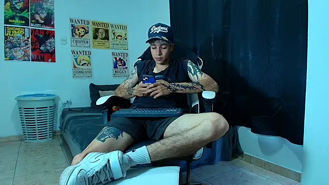 Snapshot of Zacktk7 chatting on 03.22.25 Zacktk7 online show from 03.22.25