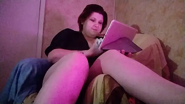 Snapshot of MalloryBartlett chatting on 12.25.24 MalloryBartlett online show from 12.25.24