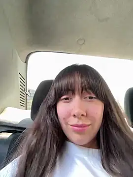 itsemiliasommer online show from 02.14.25