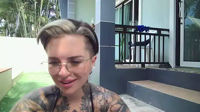 Snapshot of Alexandersonxo chatting on 01.27.25 Alexandersonxo online show from 01.27.25