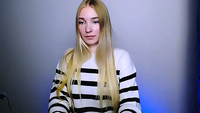 Queen ofLove online show from 10.30.25