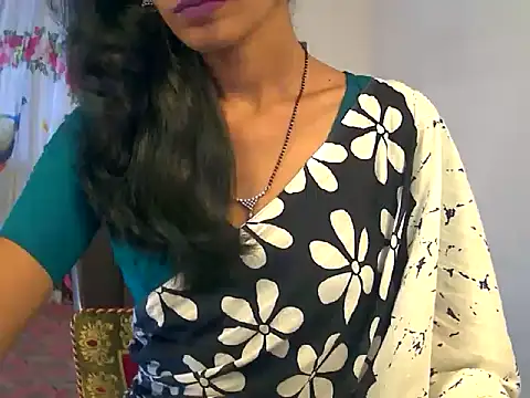 Snapshot of sexy_janu25 chatting on 06.07.26 sexy janu25 online show from 06.07.26