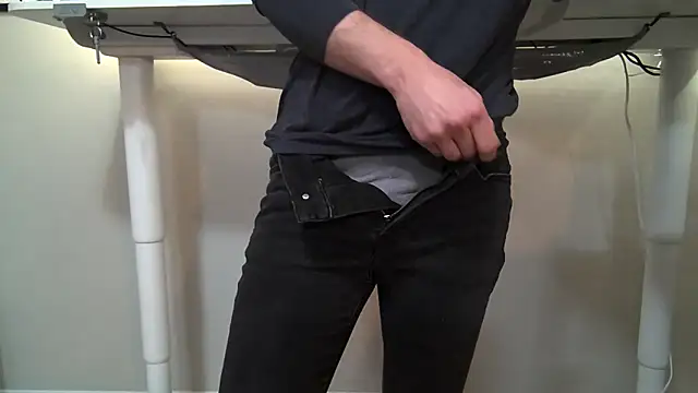 katbot online show from 12.18.24