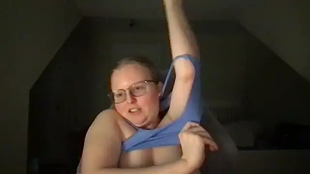 lexie lilacs online show from 01.31.25