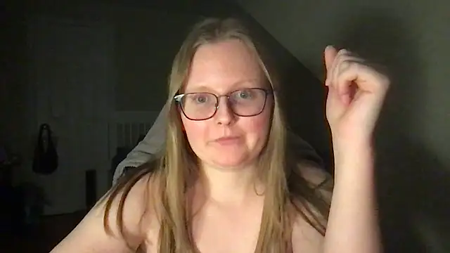 lexie lilacs online show from 02.14.25