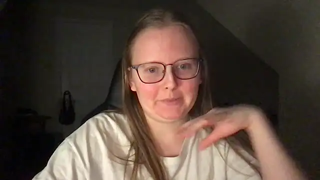 lexie lilacs online show from 02.16.25